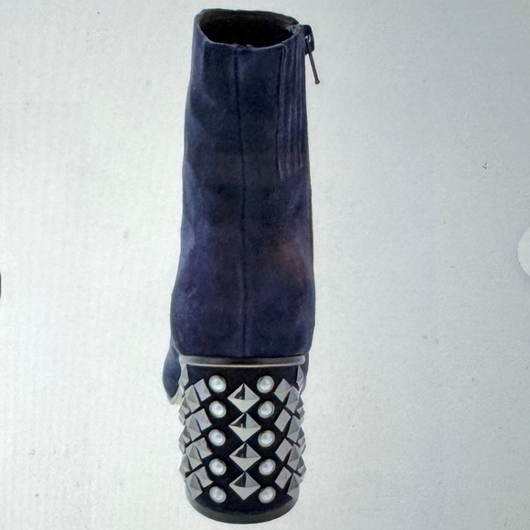 Guess Women's Blue Suede Stud Heeled Ankle Boots NWOT - Picture 6 of 12